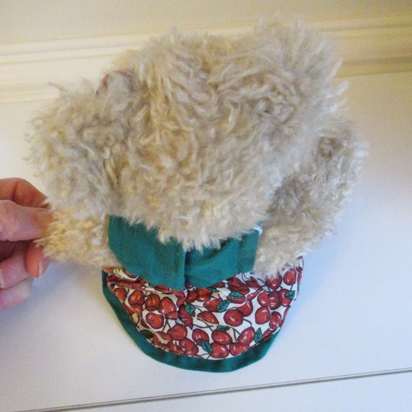 "Tia...Cherry Jubilee" #65126-1 Boyds Bear Collection - Picture 4 of 7